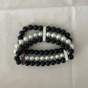 ✨3/$15✨ Beaded bracelets